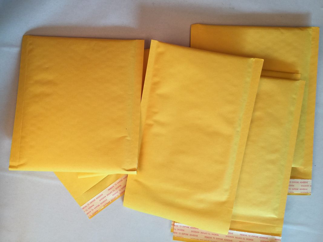 Gravure Printing Yellow Bubble Envelopes , Envelope With Bubble Wrap Inside